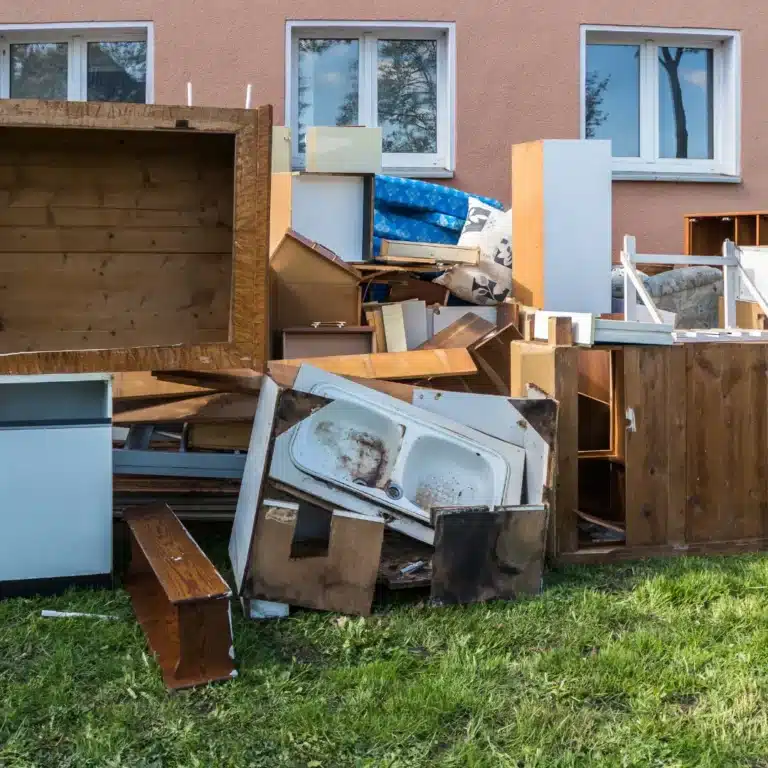 Top Reasons to Opt for Crawley Rubbish Collection for Your Waste Removal