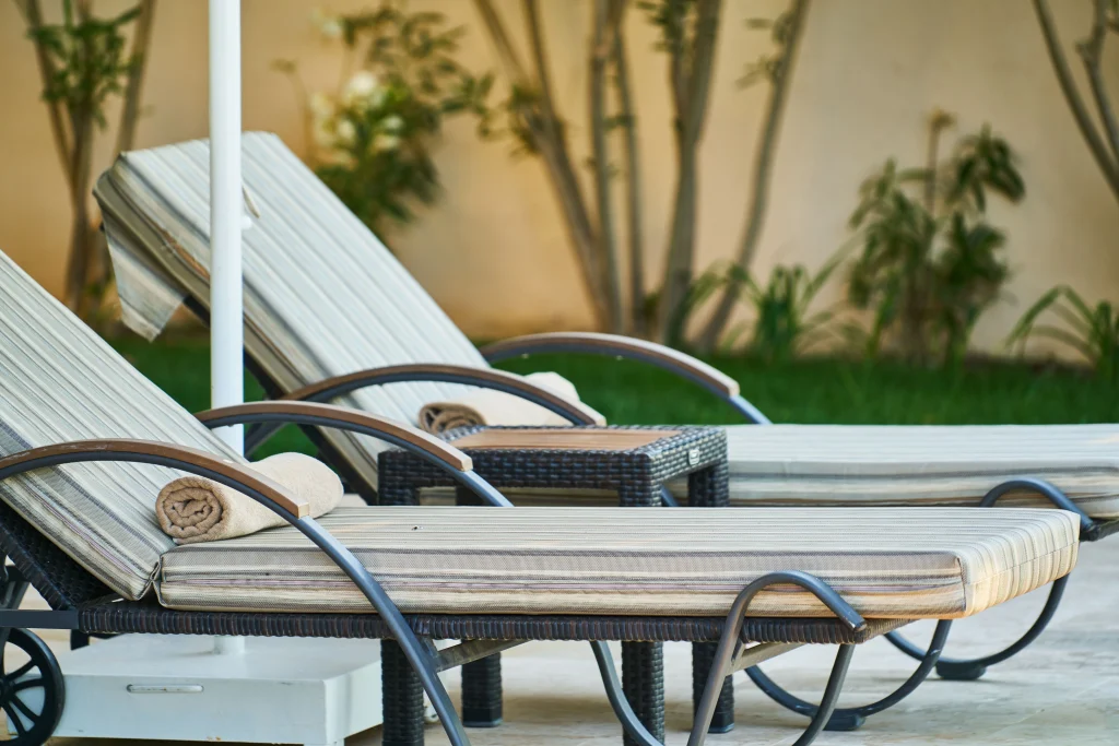 loungers at home